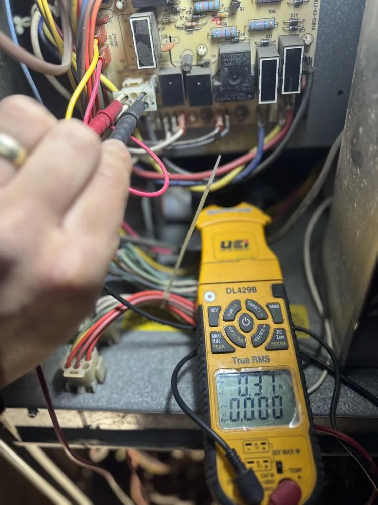 Slide of Maxcomfort Hvac