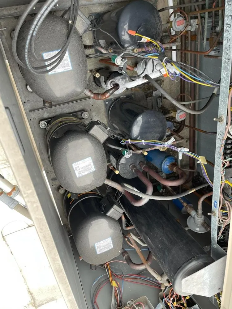 Slide of Maxicool HVAC service