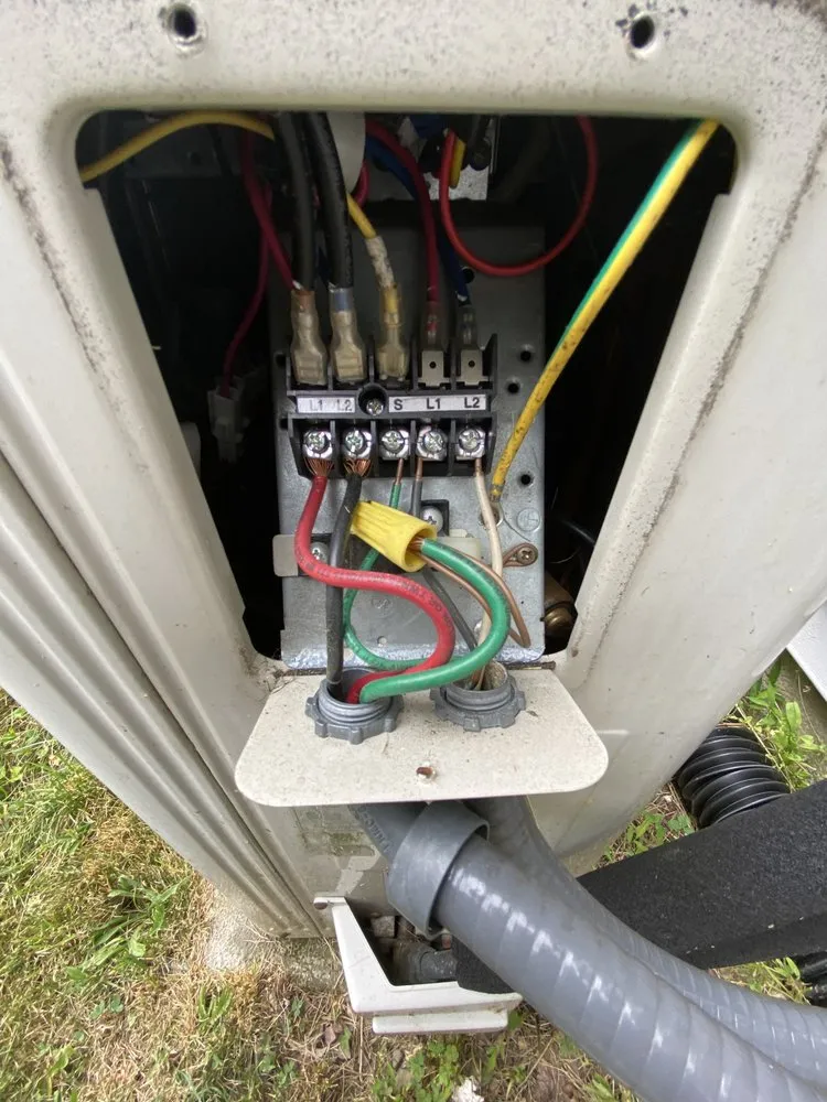 Slide of Maze’s HVAC Services