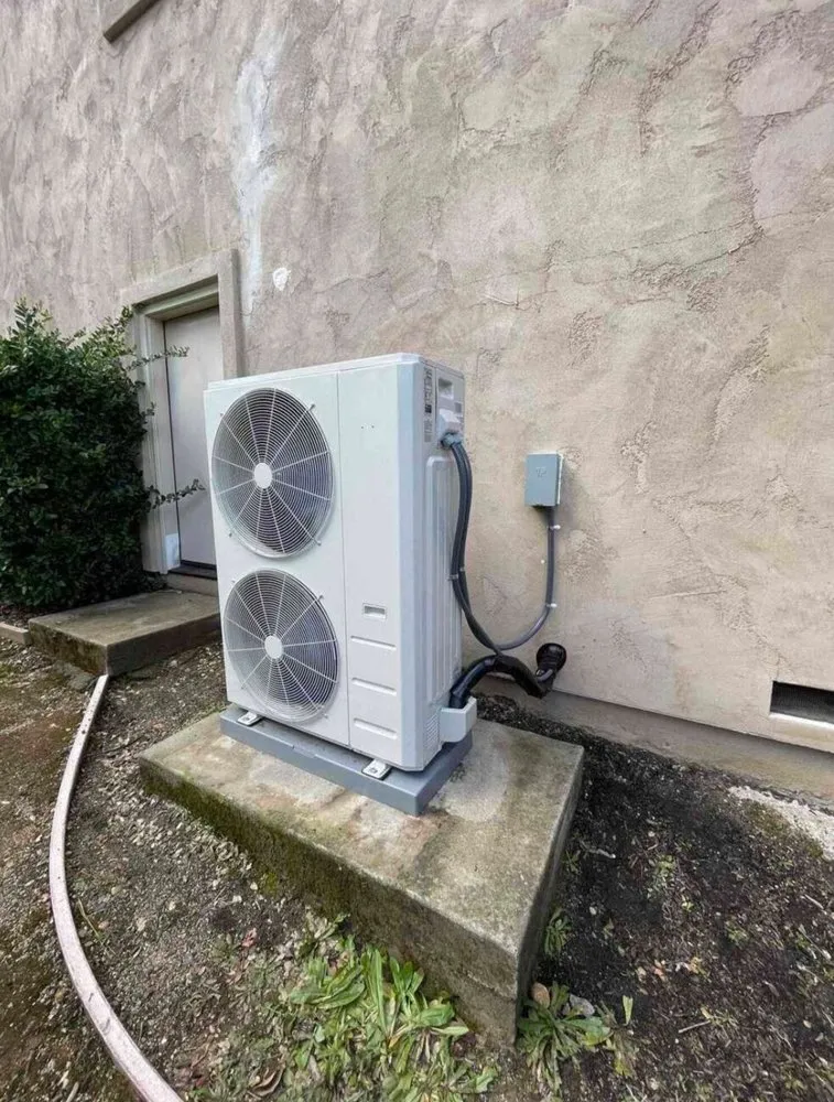 Slide of MB HVAC Technician