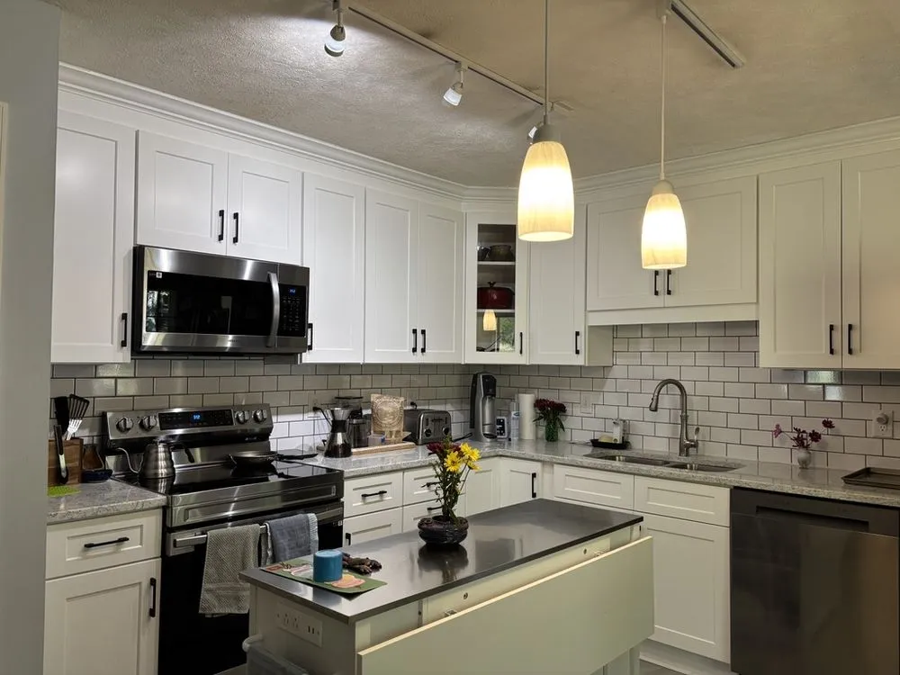 Slide of MC Kitchen & Renovation