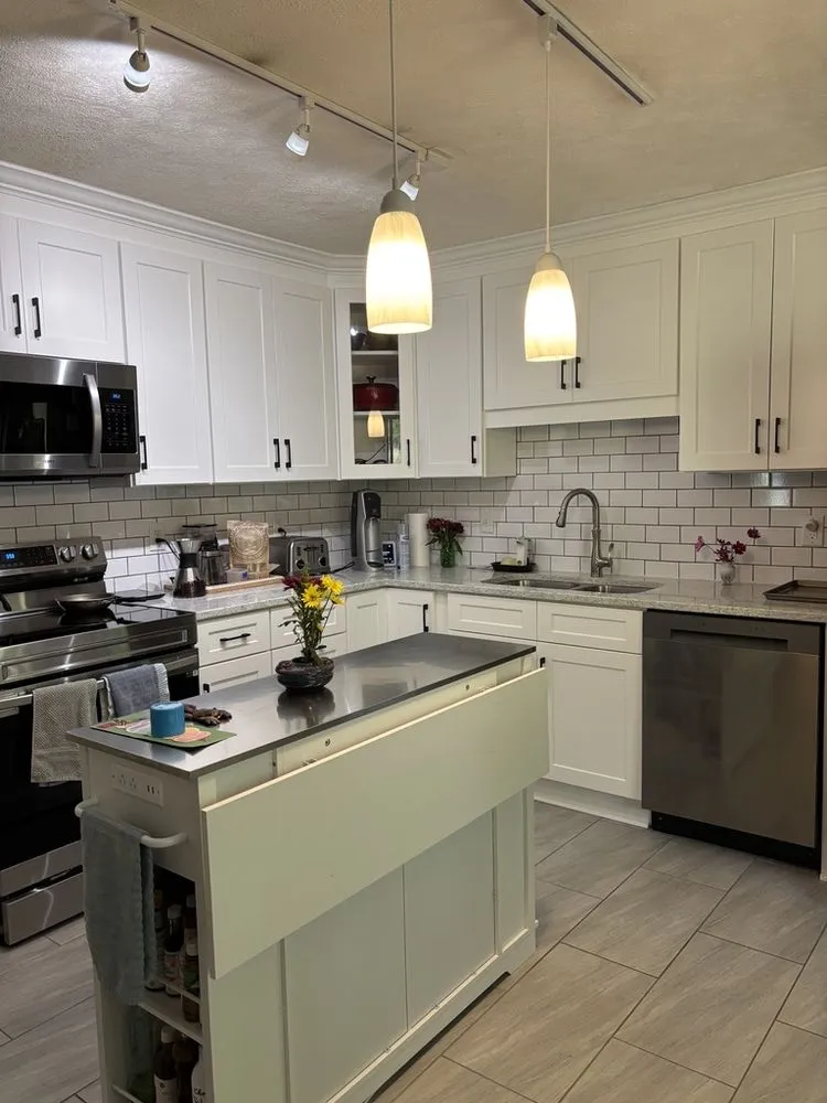 Slide of MC Kitchen & Renovation