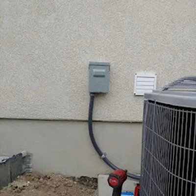 McCubbin Mechanical Logo