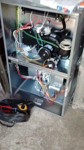 Slide of M&E HVAC/R Services