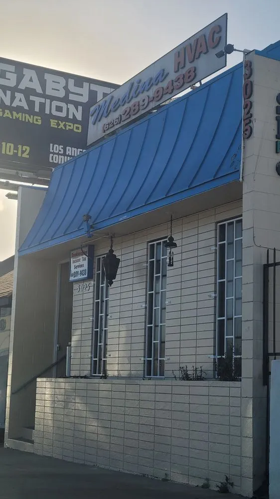 Slide of Medina's Heating & Air Conditioning