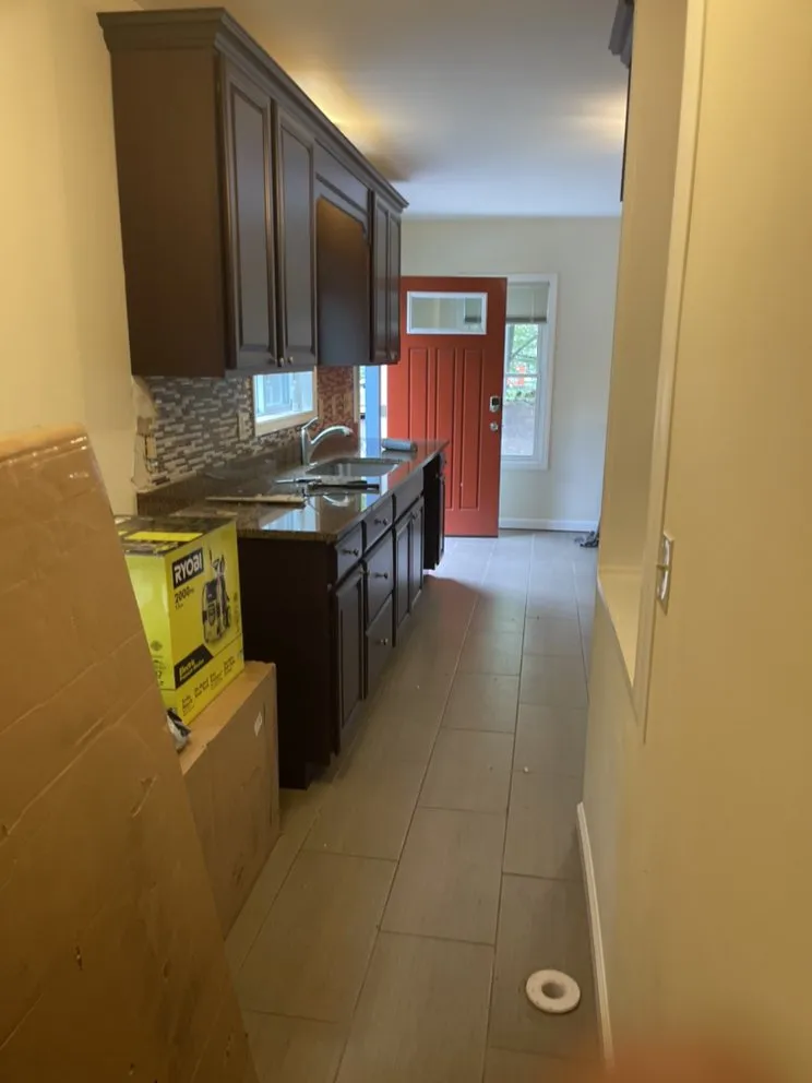 Slide of Mee & Dee Home Services