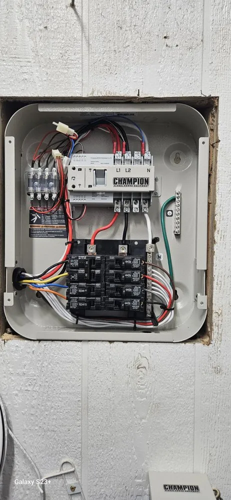 Slide of Melendez Electrical