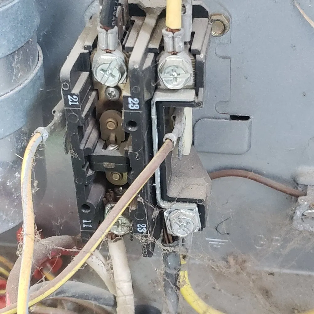 Slide of Melendez Services