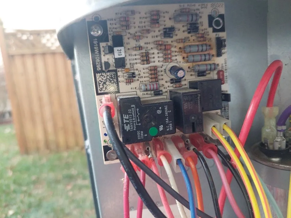 Slide of Menara Heating & Air Conditioning