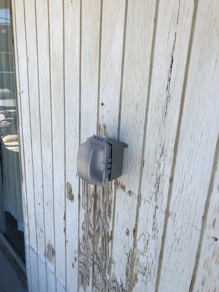 Slide of Mendez Electrical Maintenance