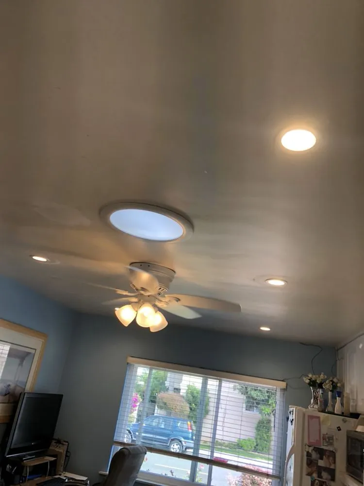 Slide of Mendez Electrical Maintenance