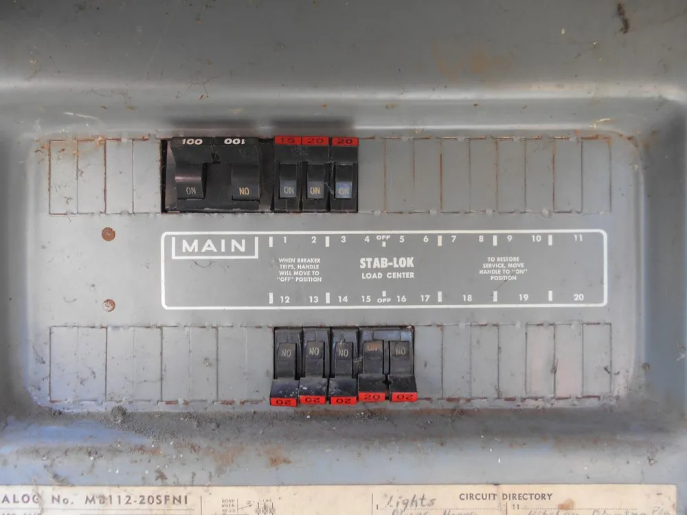 Slide of Mendez Electrical Maintenance