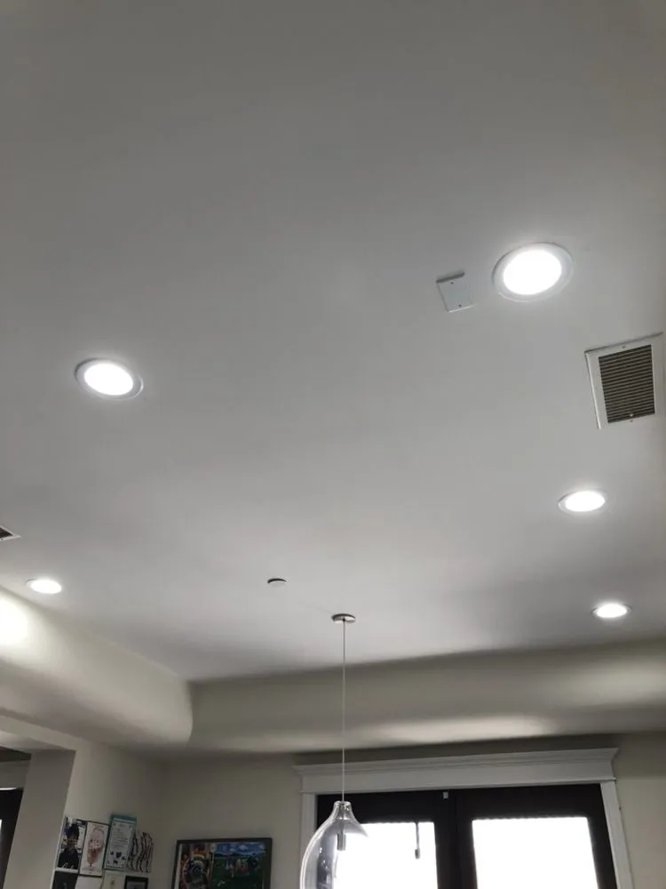 Slide of Mendez Electrical Maintenance