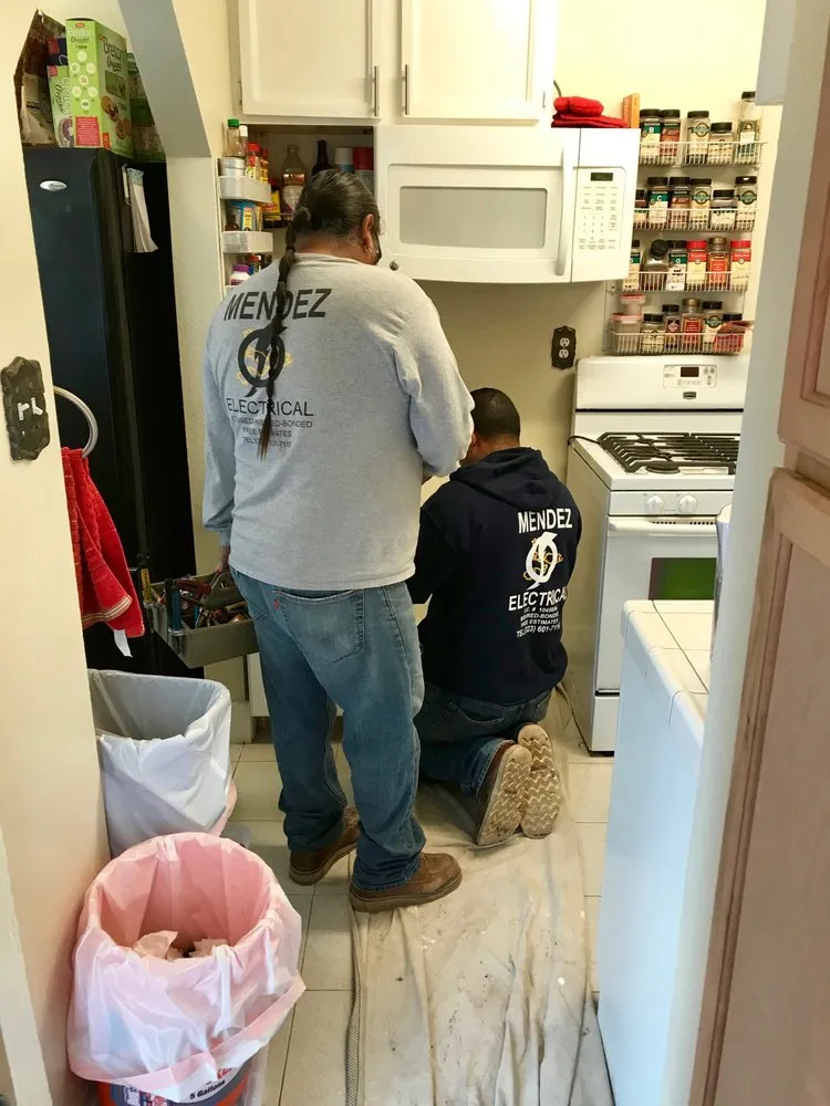 Slide of Mendez Electrical Maintenance