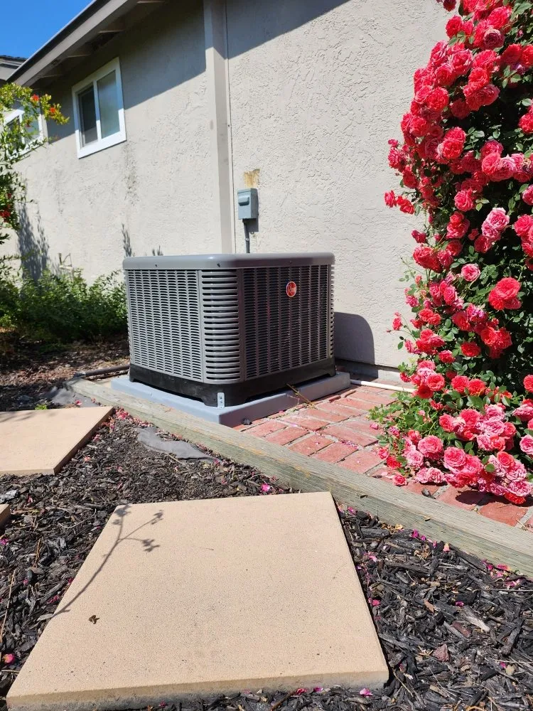 Slide of Menjivar Electric