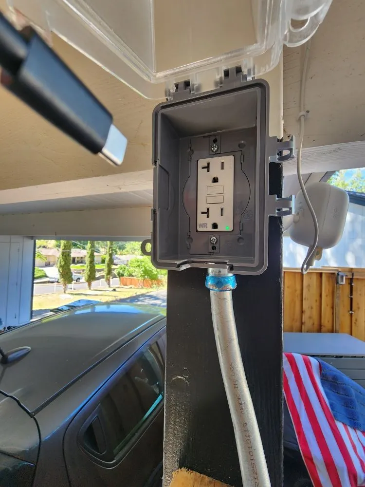 Slide of Menjivar Electric