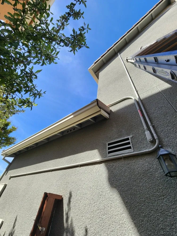 Slide of Menjivar Electric