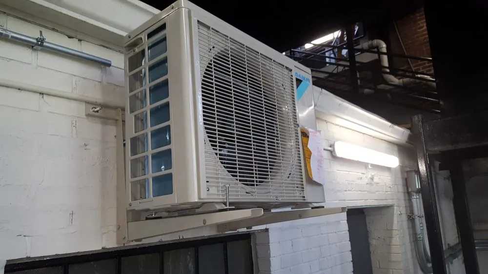 Slide of Merino Mechanical