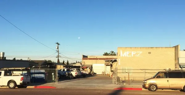 Merz Construction Logo