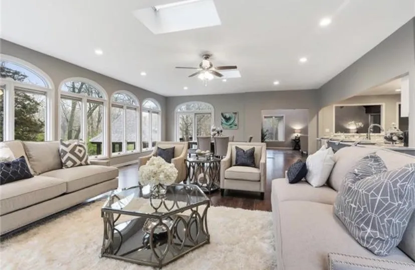 Slide of Metro services kc