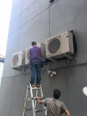 Metropolitan Mc Corp Logo