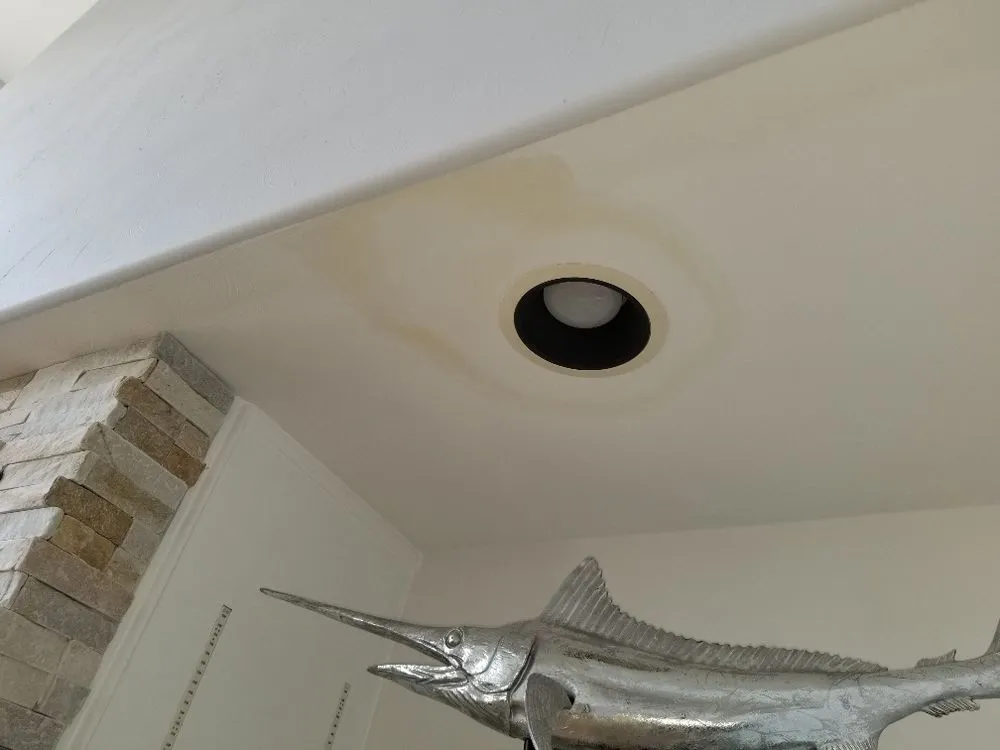 Slide of M&Holmes Contracting