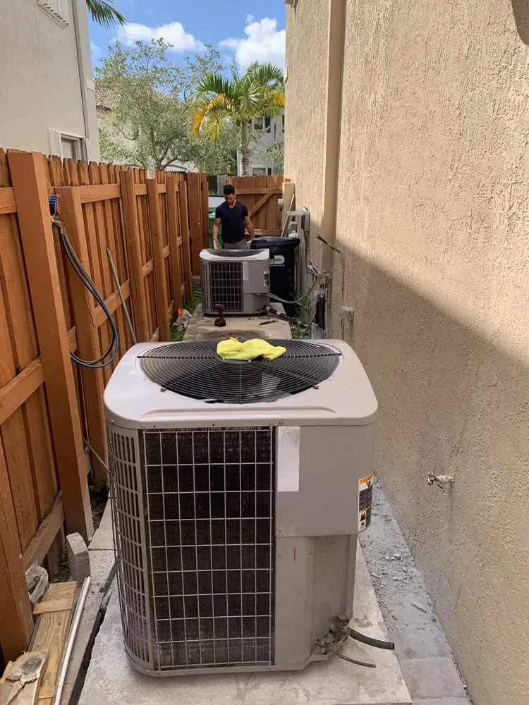 Slide of Miami Air Conexion