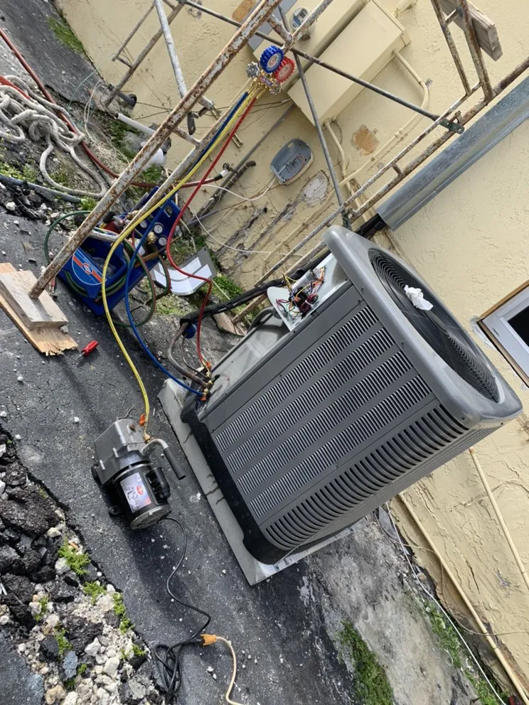 Slide of Miami Air Conexion