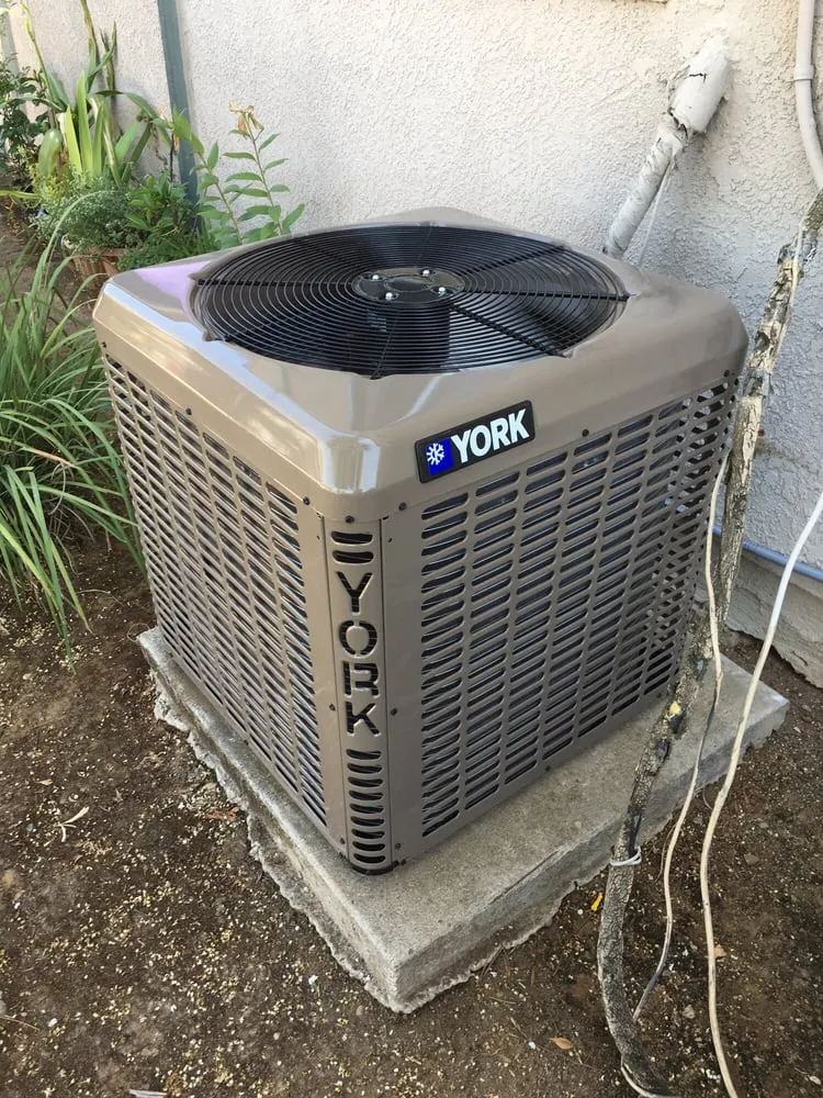 Slide of Mid Valley Air