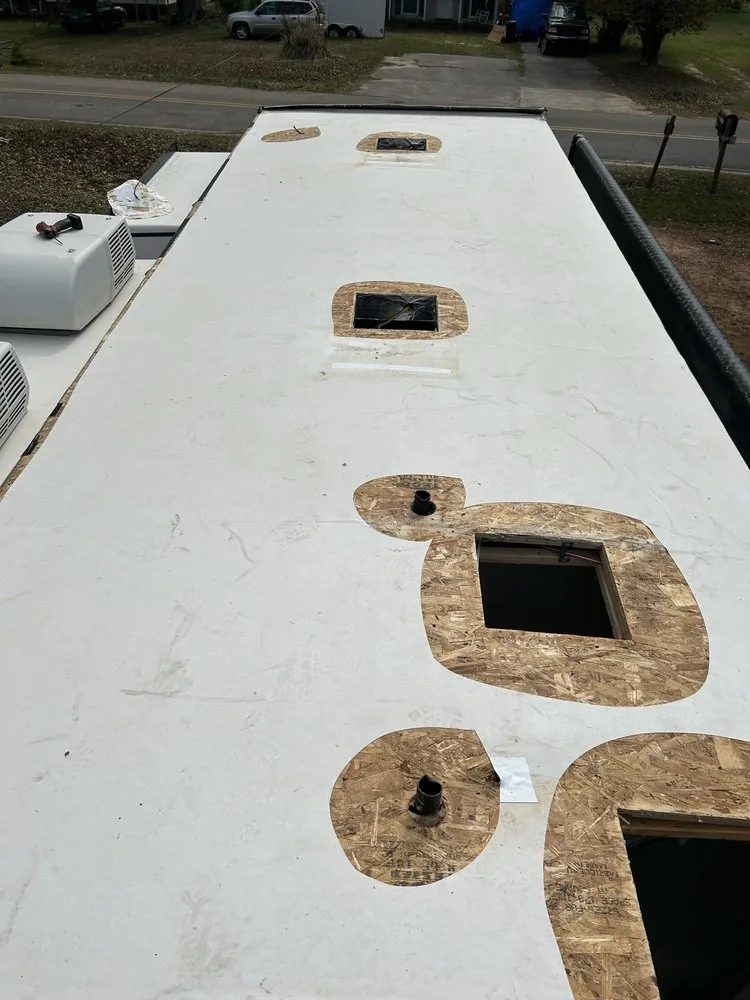 Slide of Middle Georgia RV Repair