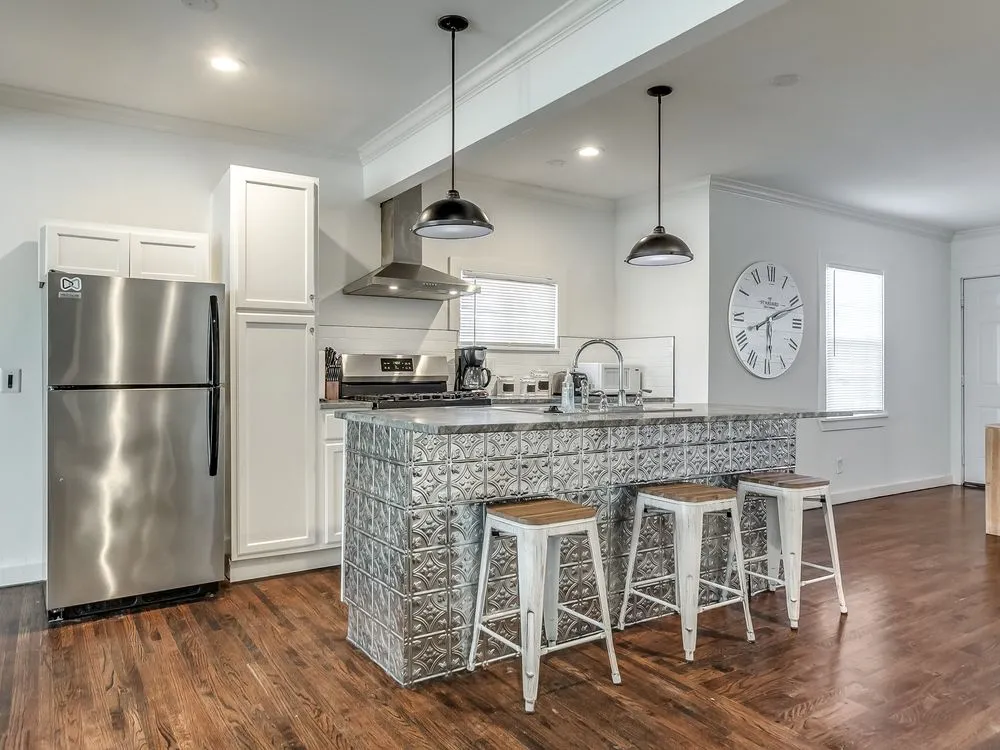 Slide of Midtown Tulsa Handyman & Plumbing Service