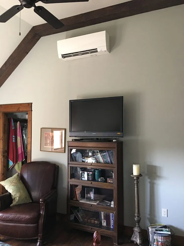 Slide of Midwest Energy Team