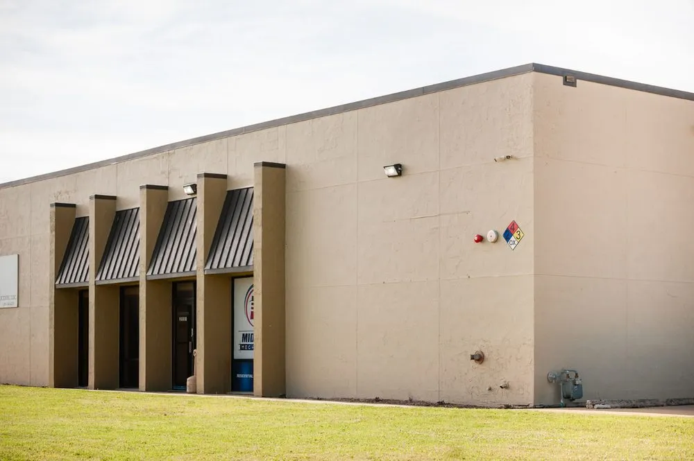 Slide of Midwest Mechanical