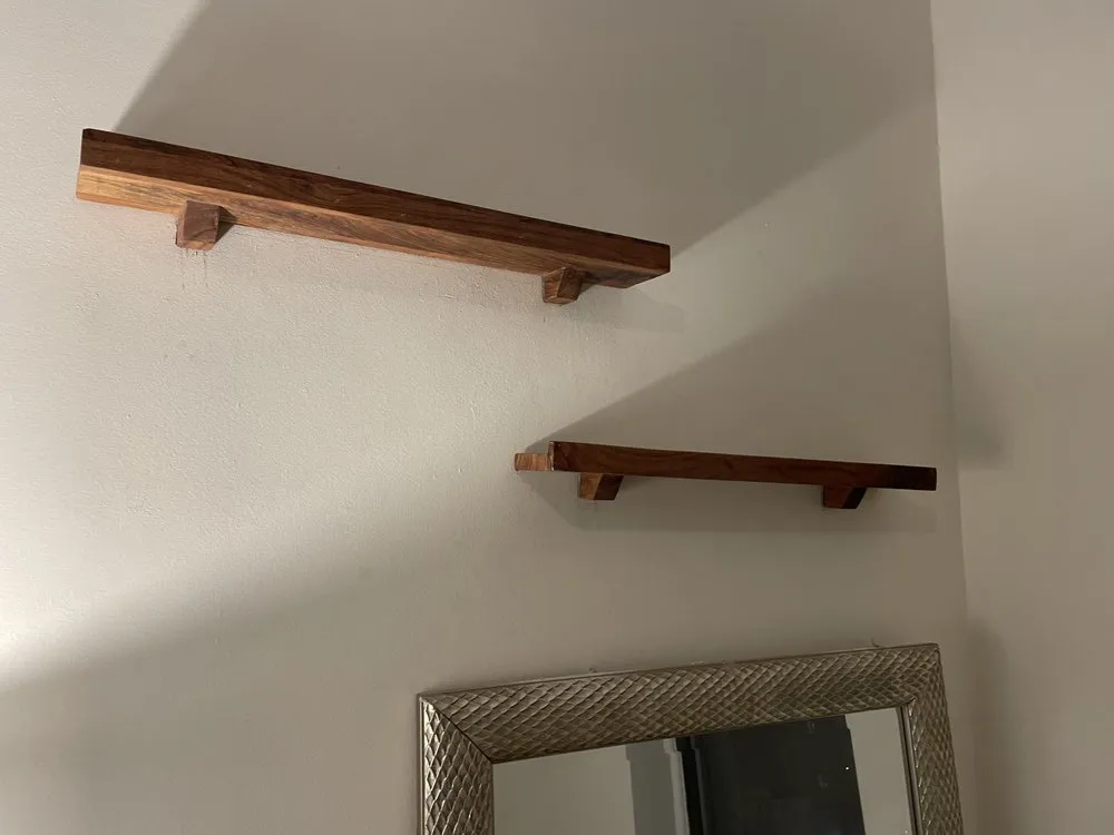 Slide of Mika Handyman