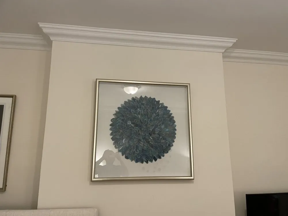 Slide of Mika Handyman