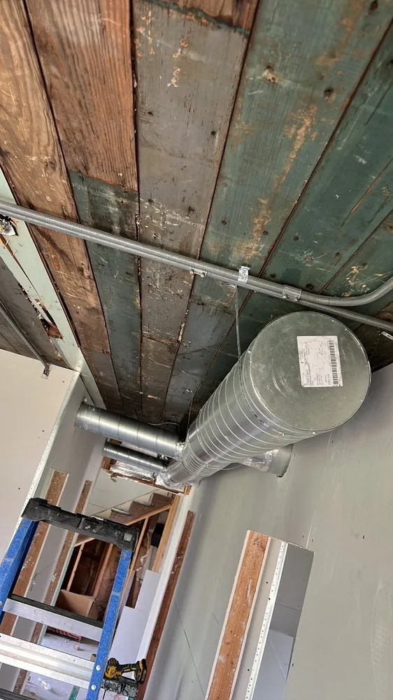 Slide of Mike Reyes Heating and Air Conditioning Services