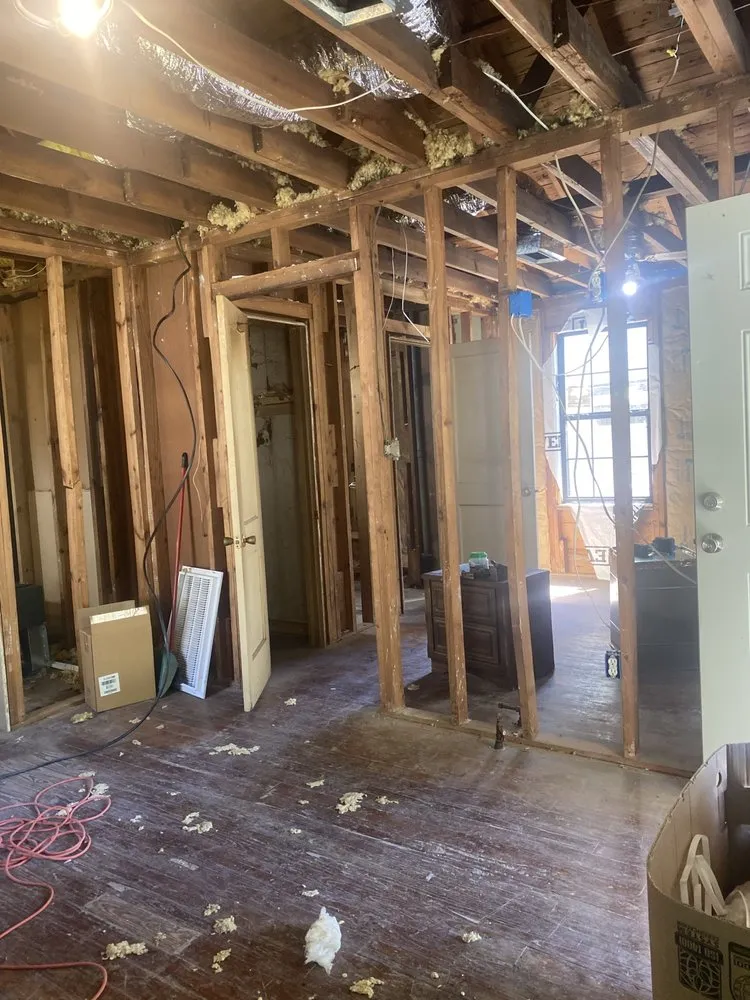 Slide of Mikes Heating & Cooling