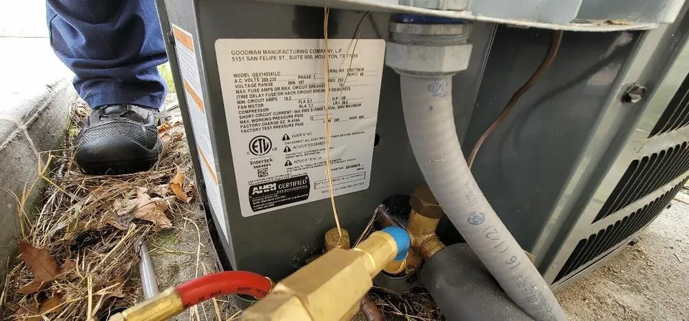 Slide of Mike's Maintenance & Mechanical Services