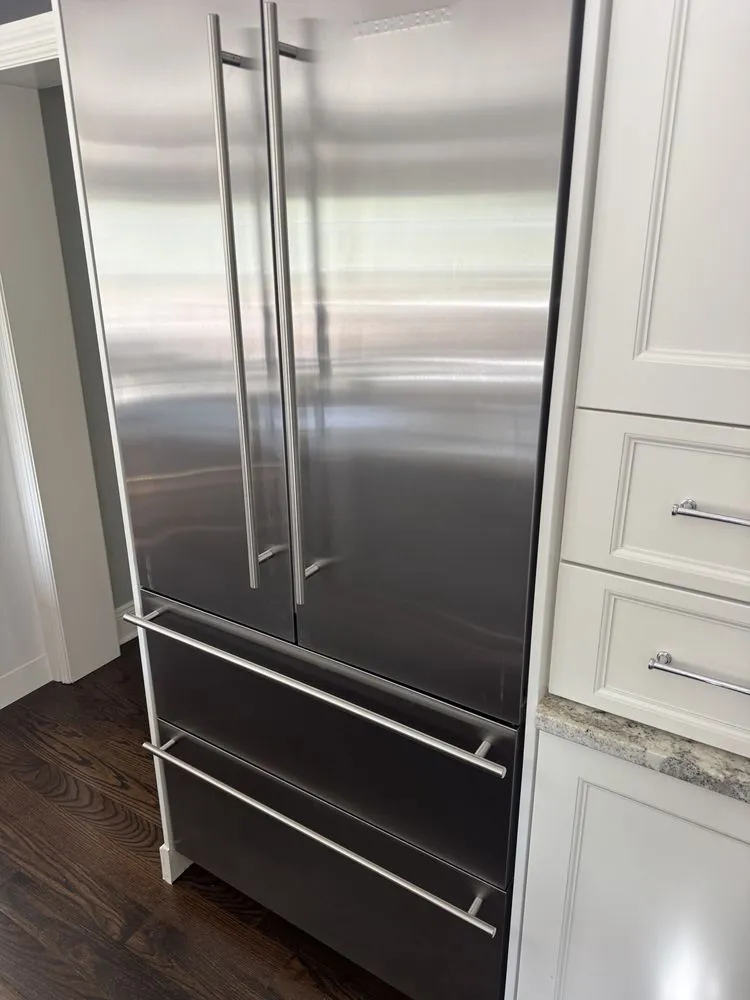 Slide of Mikestav Services