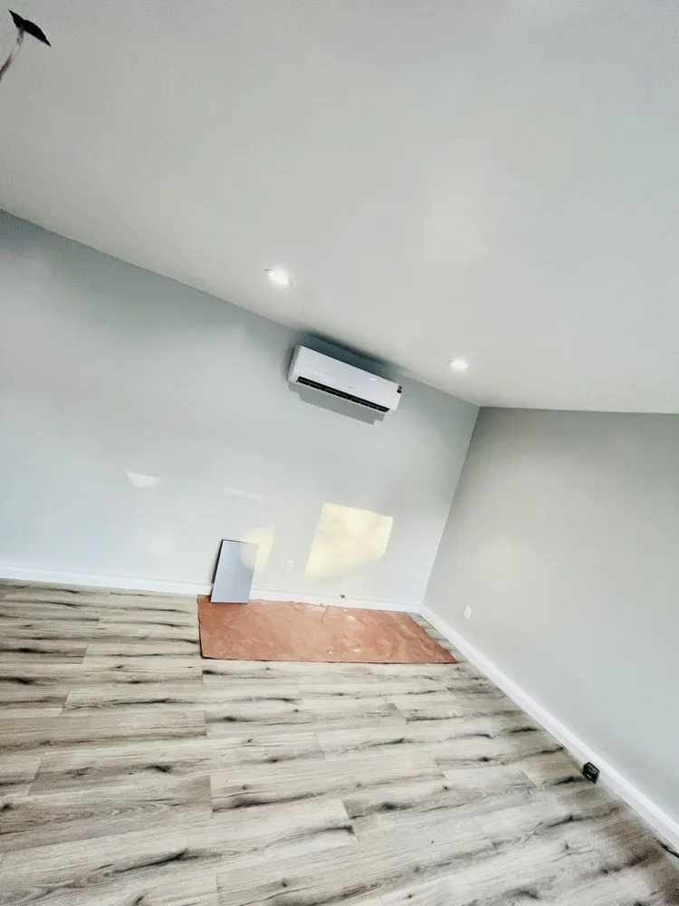 Slide of Mini Split Installation Gominisplit