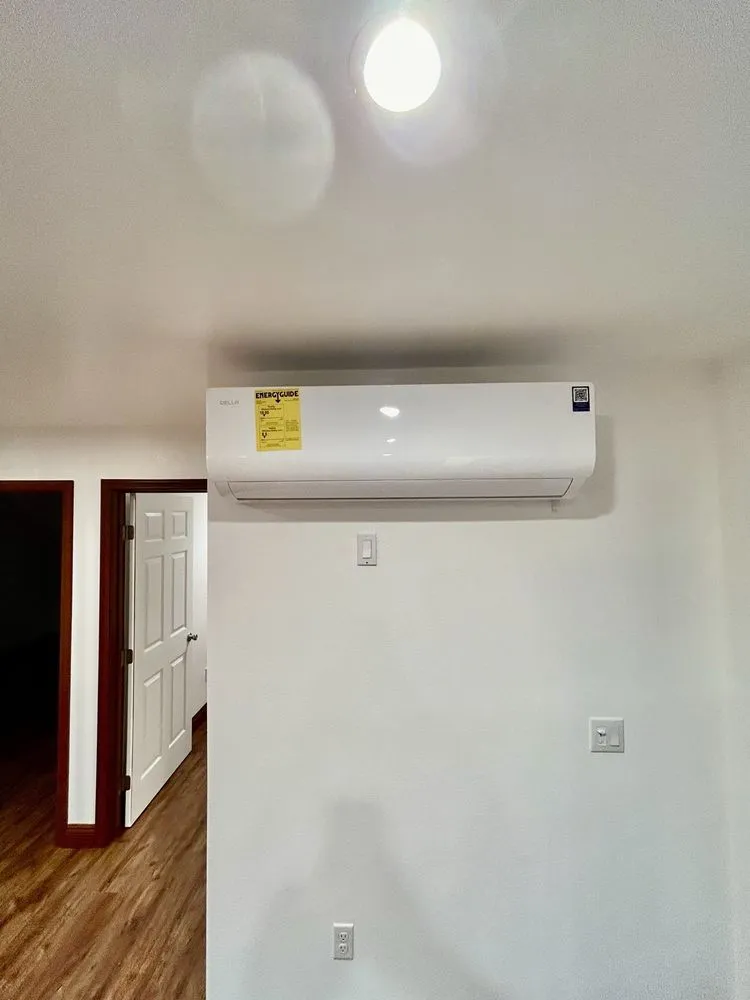 Slide of Mini Split Installation Gominisplit