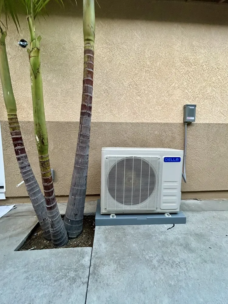 Slide of Mini Split Installation Gominisplit