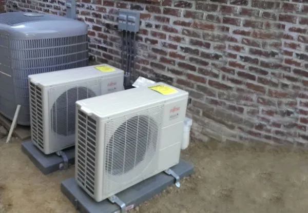 Slide of Mini-Split Installer Los Angeles