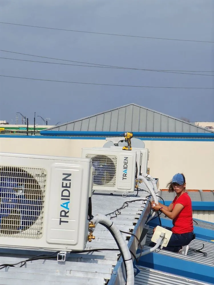 Slide of Mini Split Pro