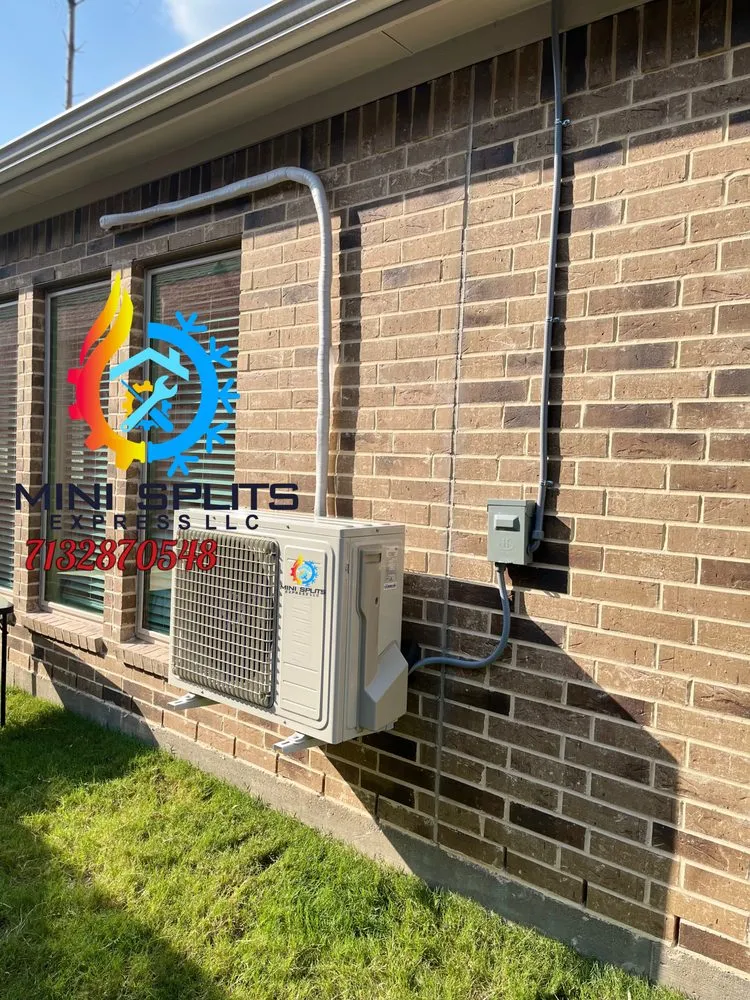 Slide of Mini Splits Express