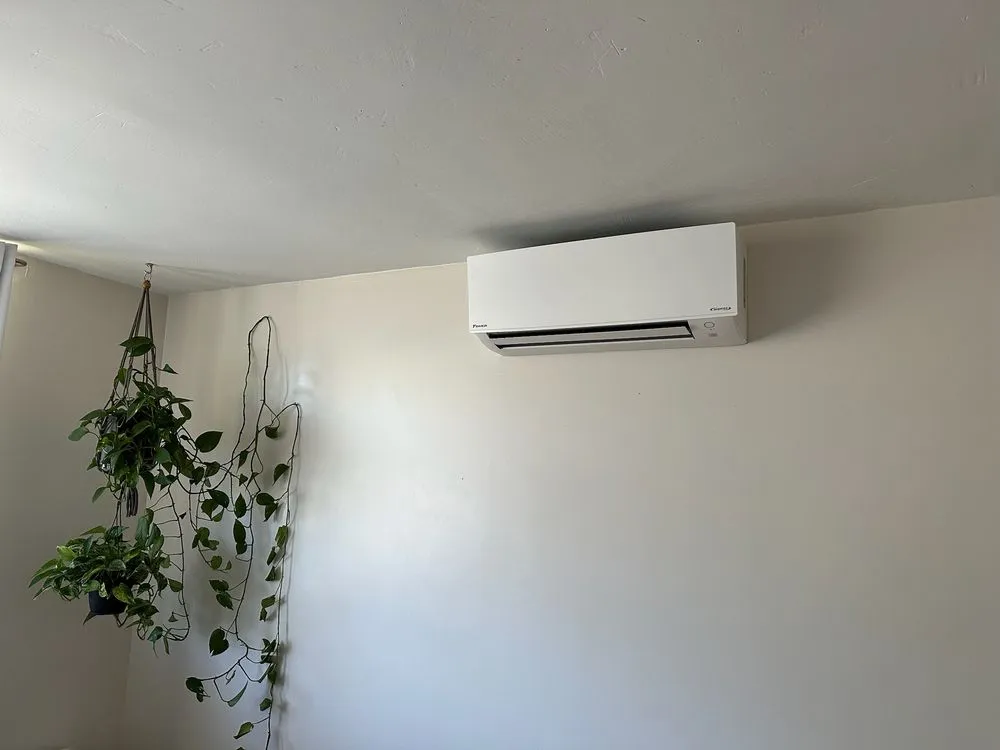 Slide of Minisplit Experts