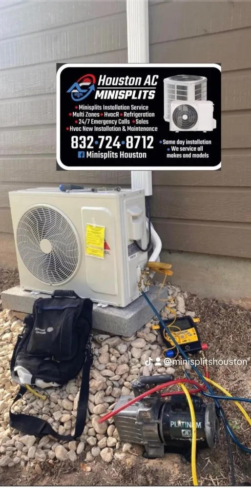 Slide of Minisplits Houston Ac