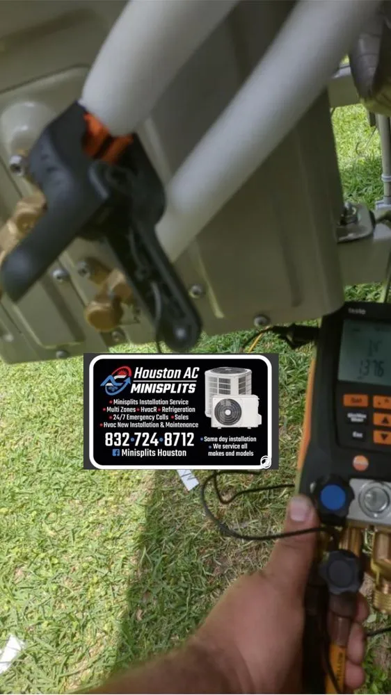 Slide of Minisplits Houston Ac