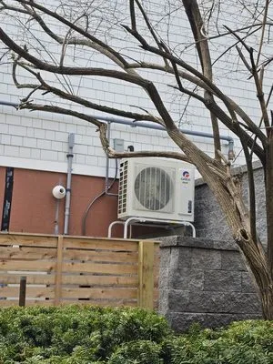 Miranda's Heating & Cooling Logo