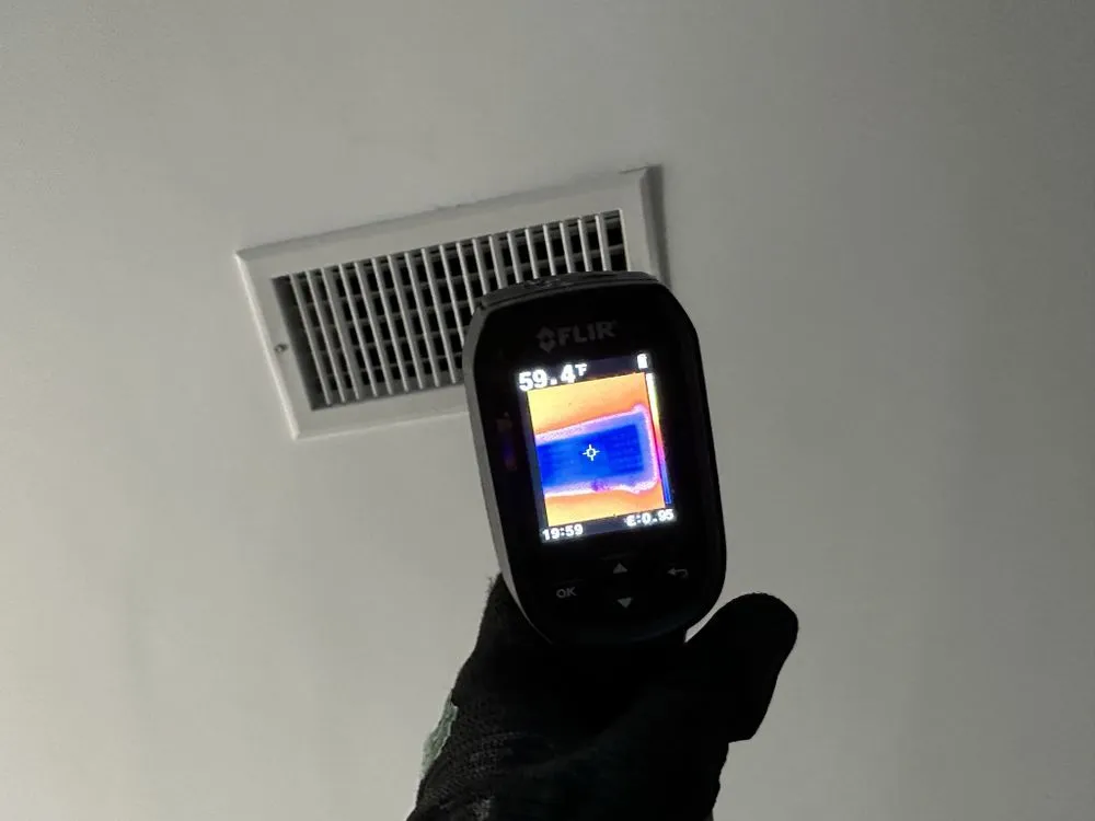 Slide of Miss Minisplit